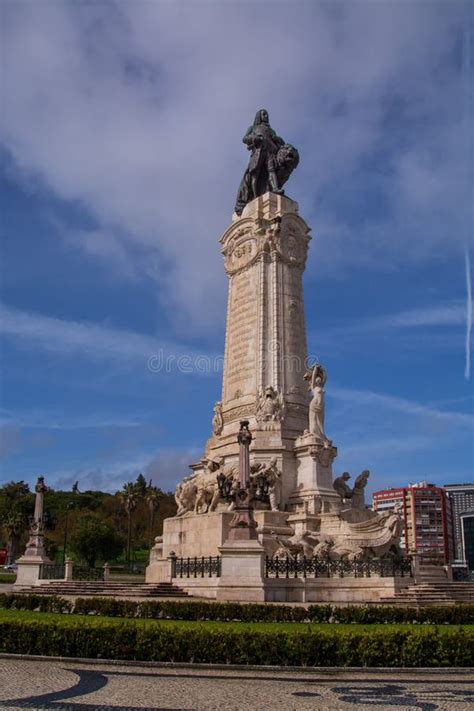 Marques De Pombal Statue In Lissabon Redaktionelles Stockfoto Bild