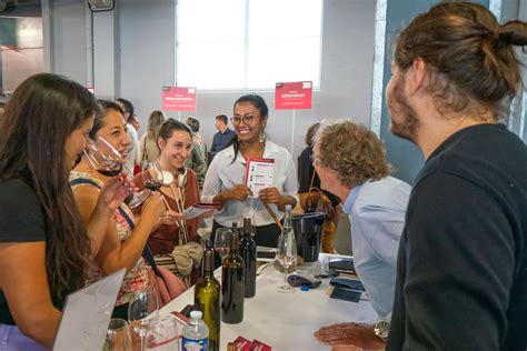 Record De Fr Quentation Pour La Foire Aux Seconds Vins