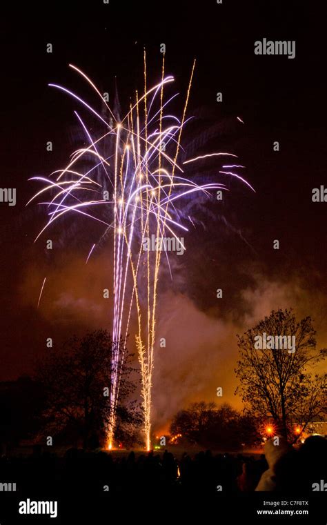 Fireworks on Guy Fawkes night Stock Photo - Alamy