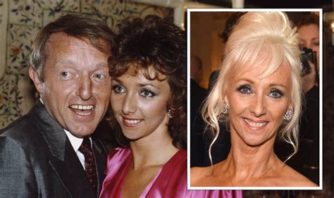 Debbie Mcgee Is Auctioning Off Late Husband Paul Daniels Magical Items