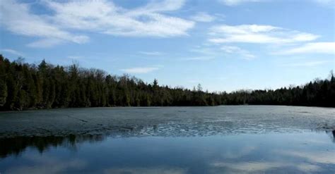 Un lac din Canada marchează momentul în care oamenii au schimbat