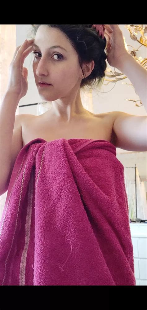 After Shower Look Nudes Showergirls NUDE PICS ORG