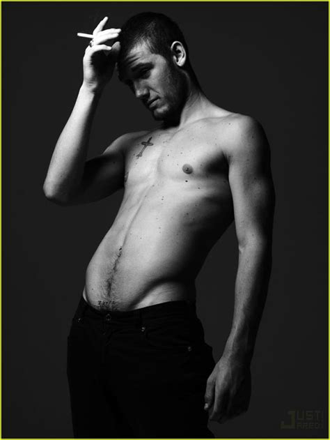 Alex Pettyfer Gay Nude Image 194665