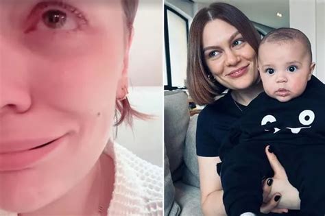 Jessie J Can T Hold Back The Tears As She Leaves Baby For First Time