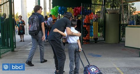 Dos Colegios De La Regi N Metropolitana Ya Iniciaron El A O Escolar