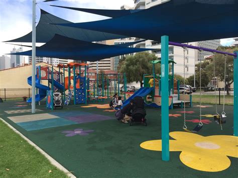 Langley Park Playground Perth Buggybuddys Guide For Families In Perth