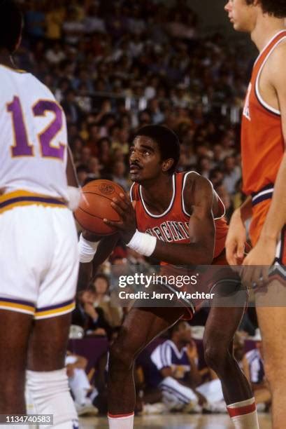 Virginia Ralph Sampson Fotografías E Imágenes De Stock Getty Images