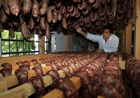 La Ferme Des Cochons Gourmands Du Producteur Au Consommateur Ferme