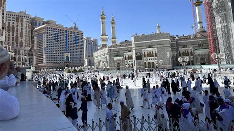 Suasana Masjidil Haram Makkah Hari Lagi Menuju Bulan Suci Ramadan