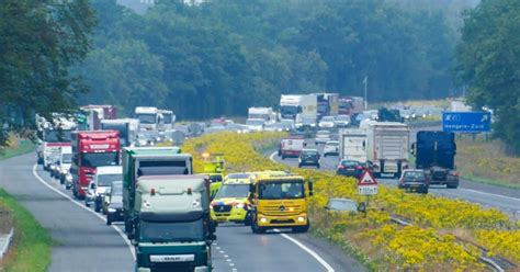 Verkeershinder A35 Richting Enschede Na Ongeval Rijstrook Afgesloten