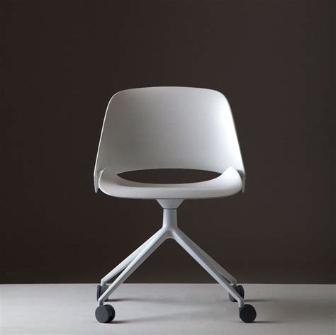 Silla De Oficina Contemporánea Trea Humanscale De Metal