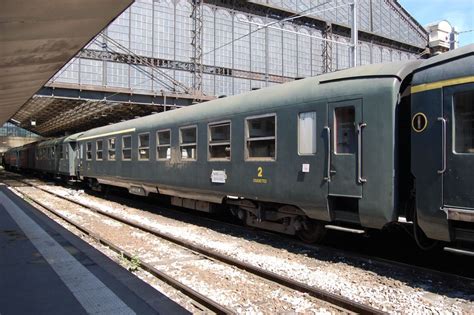 Voiture De Voyageurs