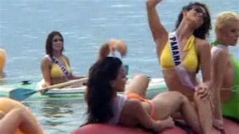 Miss Univers VIDEO Les Miss En Bikini Premiere Fr