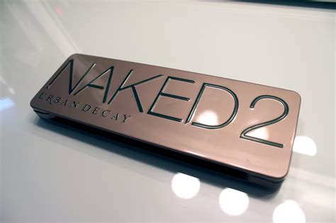 Luhivy S Favorite Things Urban Decay Naked Palette Review And Swatches