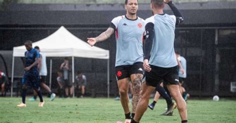 Vasco Goleia O Olaria Em Jogo Treino No CT Moacyr Barbosa