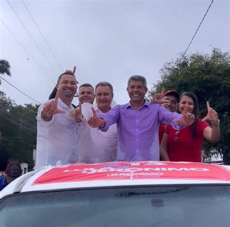 Ao lado do governador Rui Costa Jerônimo Rodrigues participa de