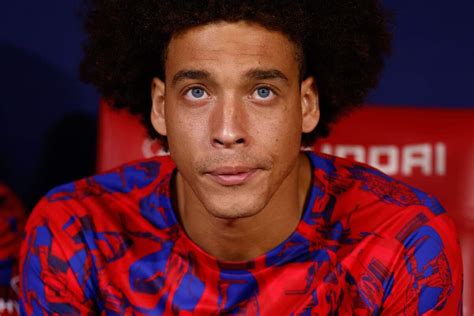 Axel Witsel rompe al fin su silencio sobre su renovación con el