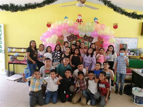 Celebran Posada Alumnos De La Jorge L Tamayo NVI Cuenca