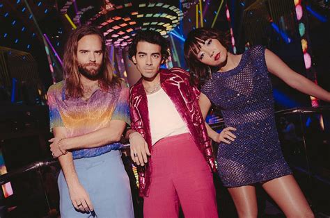 DNCE Releases New Song “Move” - pm studio world wide music news