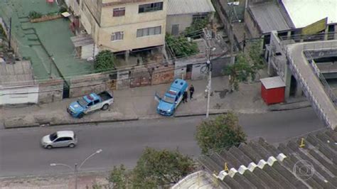 Moradores Relatam Intensos Tiroteios Durante A Madrugada No Morro Do