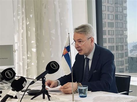 Pekka Haavisto ”suomi Ei Halua Olla Kauttakulkumaa” Vireillä Ratkaisu Venäläisturismin