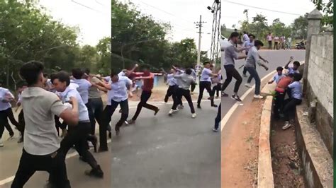 Students Fight Video थपपड क इतन बरसत क गन नह पएग आप