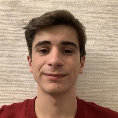 Quentin Prof de maths 19CHF h 3 avis 2 élèves accompagnés