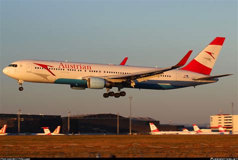 Oe Lay Austrian Airlines Boeing Z Er Wl Photo By Philip Lueger