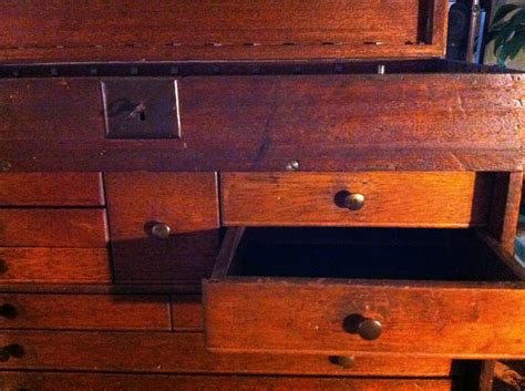 Finally found a old wood tool box | Collectors Weekly