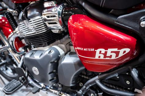 2023 Royal Enfield Super Meteor 650 First Look Review Rider Magazine