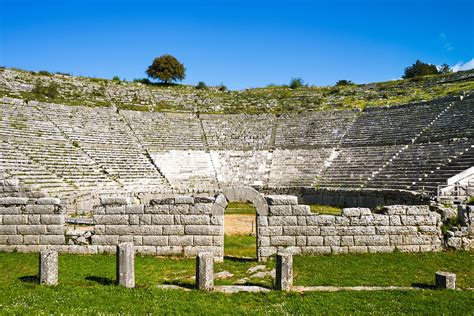 Greece: 6 lesser-known archaeological sites to see!