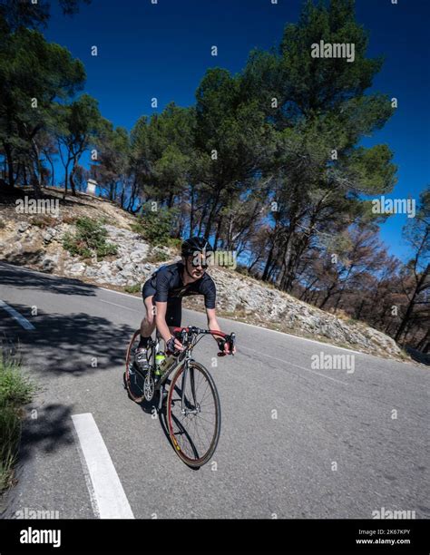 Male Road Cyclist Hi Res Stock Photography And Images Alamy