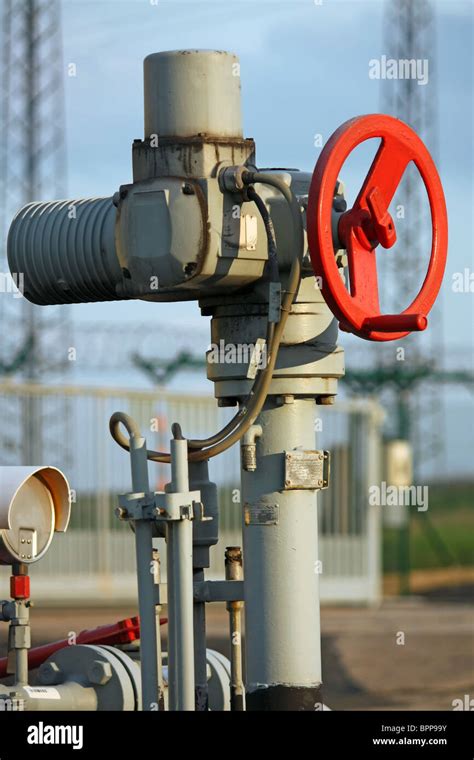 Regulator Valve Hi Res Stock Photography And Images Alamy