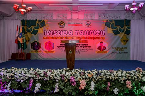 Wisuda Tahfizh Angkatan Ke Mts N Jakarta