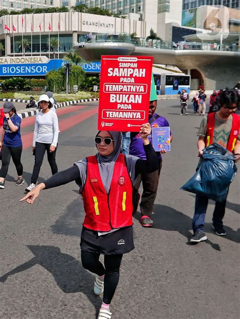 Hari Peduli Sampah Nasional Dan Hari Bersih Indonesia Relawan Lakukan