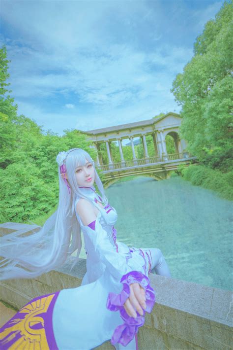 Trustedeal.com - My Cosplay Shop: Very Beautiful Re Zero Emilia Cosplay