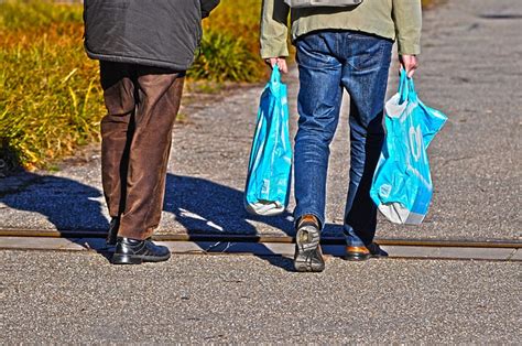 FIRENZE Agevolazioni TARI Per Chi Dona Generi Alimentari A Bisognosi