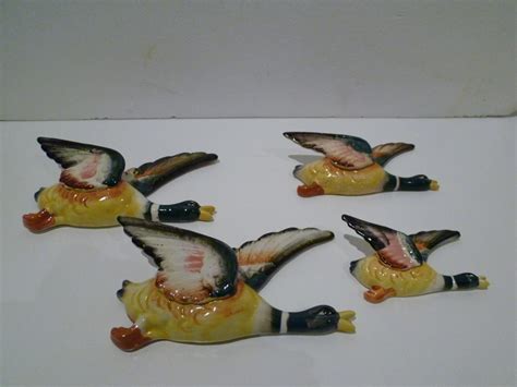 Vintage Deco Retro Set 4 Ceramic Flying Ducks Hanging Wall Ornaments