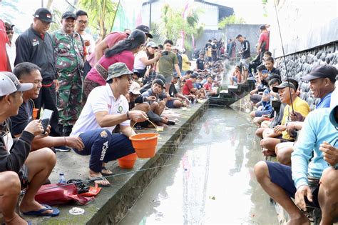 Wali Kota Jaya Negara Buka Lomba Mancing Air Deras St Yowana Tresna