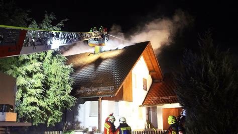 Bayern Wohnhaus Nach Brand Nicht Mehr Bewohnbar Ursache Unklar N Tv De