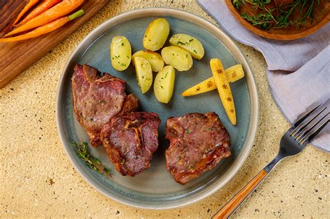 T Bone De Cordero Con Hiervas Y Ajo Recetas Alimentos San Luis