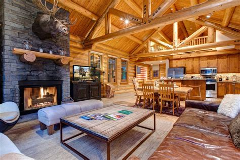 Top 15 Coolest Cabin Rentals in Wyoming - Cabin Trippers