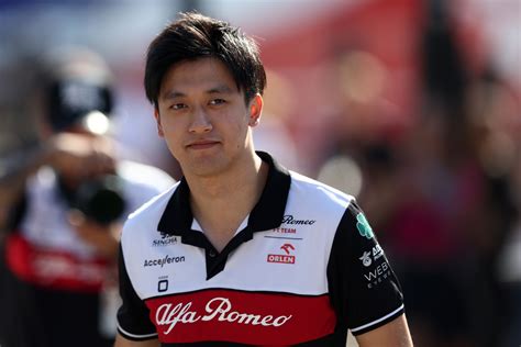 F1 Alfa Romeo confirma Guanyu Zhou para temporada 2023 fórmula 1 ge