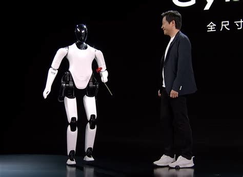 Xiaomi Cyberone Humanoid Robot Unveiled Stands 5 8 Feet Tall And