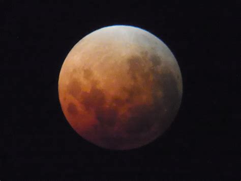 Eclipse Parcial Da Lua Mais Longo Do S Culo Esta Sexta Feira De Manh