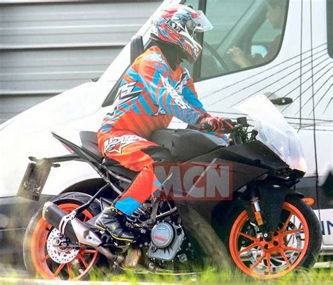 2019 KTM RC 390 Spied For The First Time Gets Duke 390 Updates