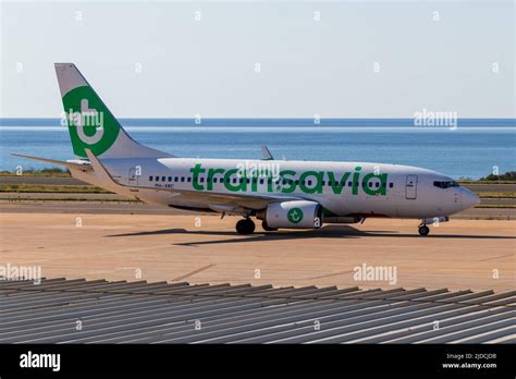 Transavia Boeing 737 700 Landing At Almeria Airport Stock Photo Alamy