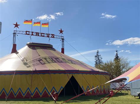 Ostfriesland Circus Gastiert In Loitz