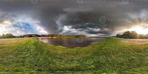 panorama hdri sphérique complet et harmonieux vue à 360 degrés sur la