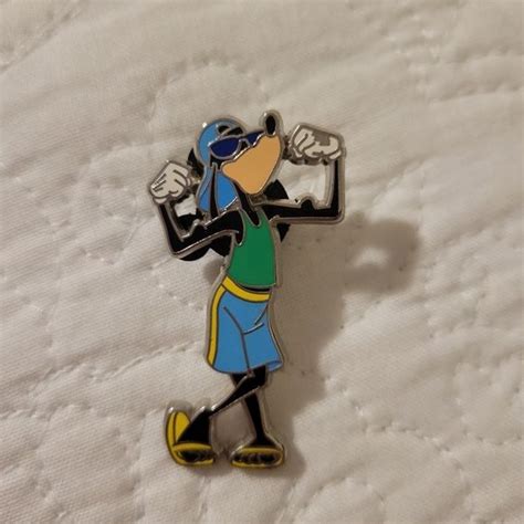 Disneyland Pins Goofy